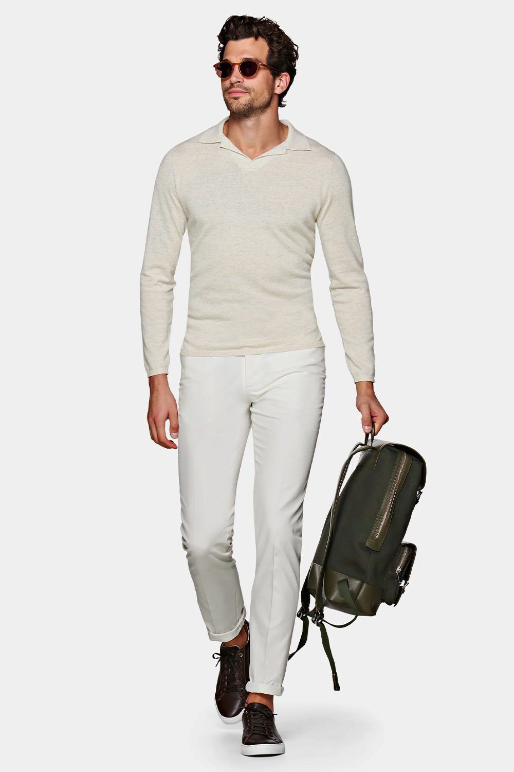 Ce que vous devriez porter avec un jean blanc : 7 tenues simples pour hommes