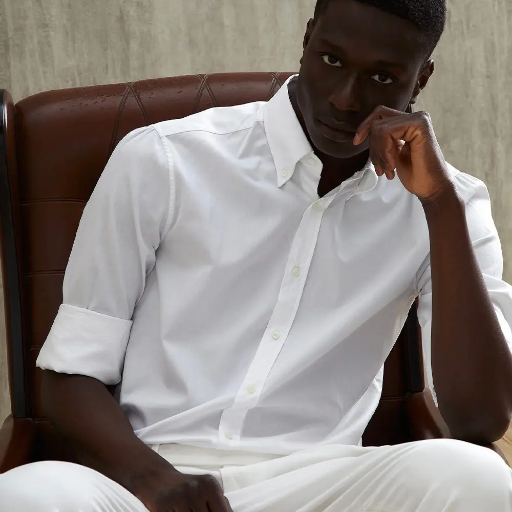 Top 10 des tenues entièrement blanches pour hommes pour l’été 2023